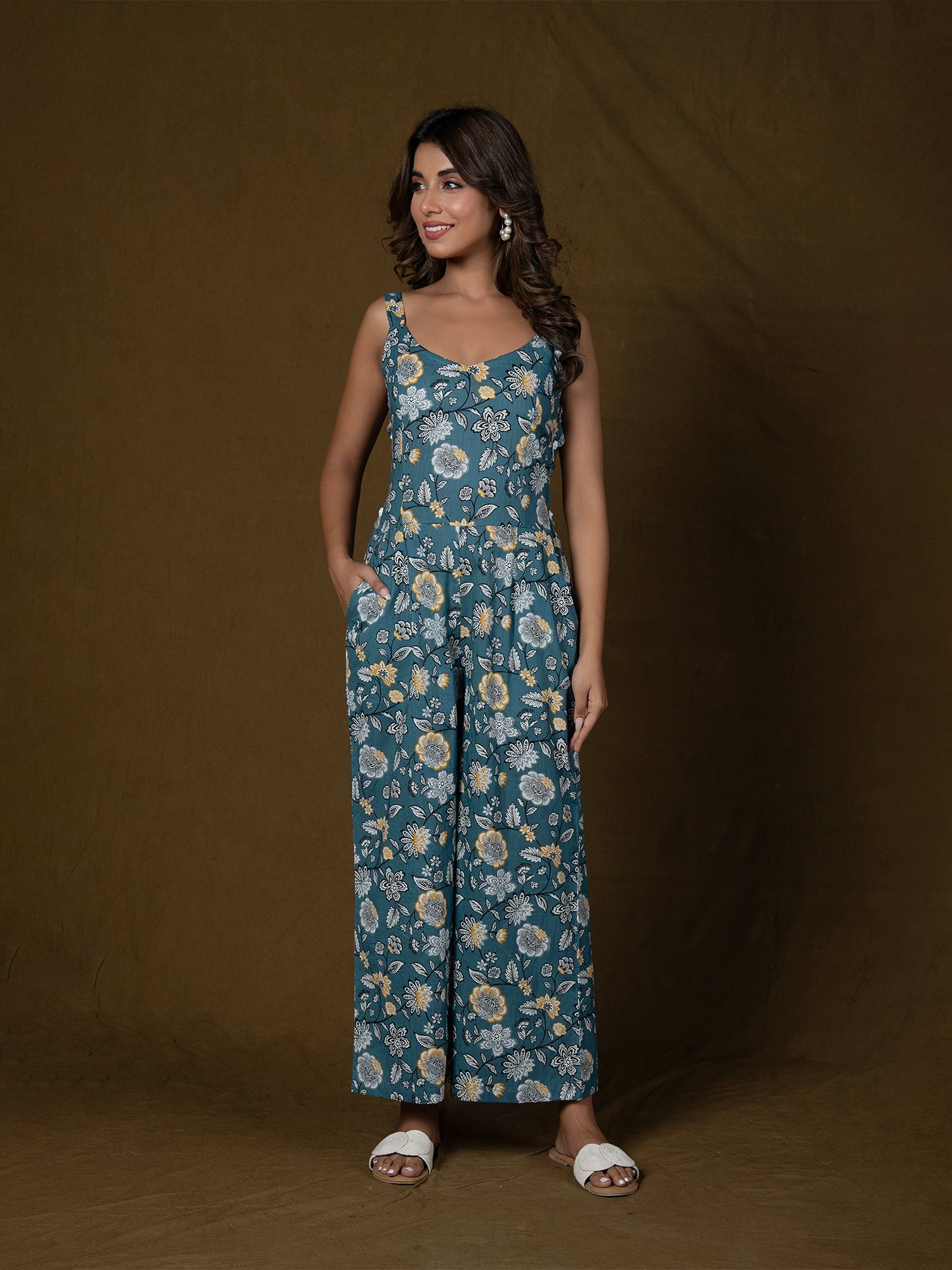 SAIYA DARK GREY FLORAL PRINTED JUMPSUIT