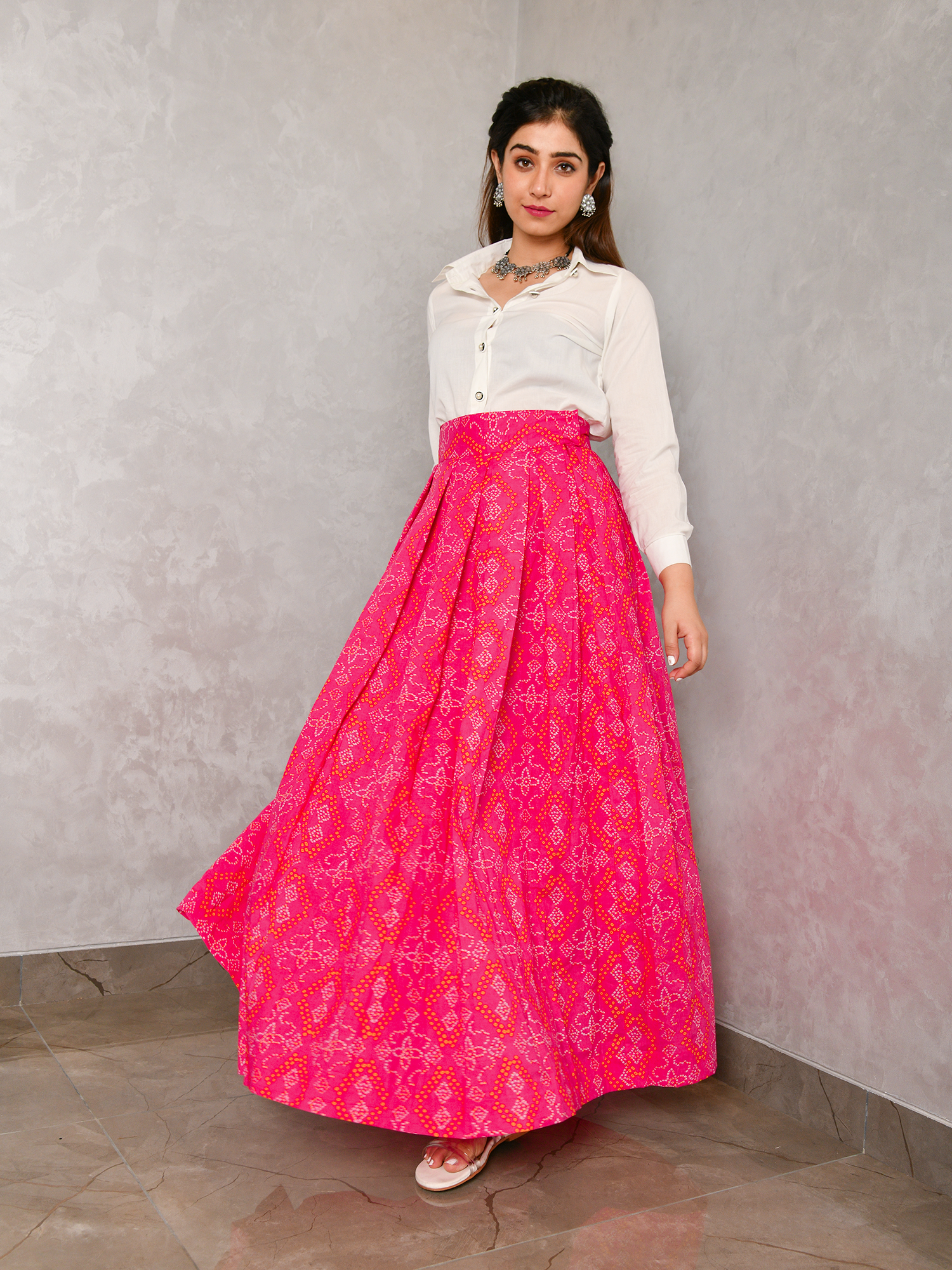 AAHELI LAASYA WHITE SHIRT & PRINTED BANDHANI SKIRT SET