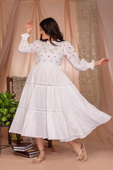 AAHELI RADIANT MEADOWS OFF-WHITE COTTON KANTHA TIERED DRESS