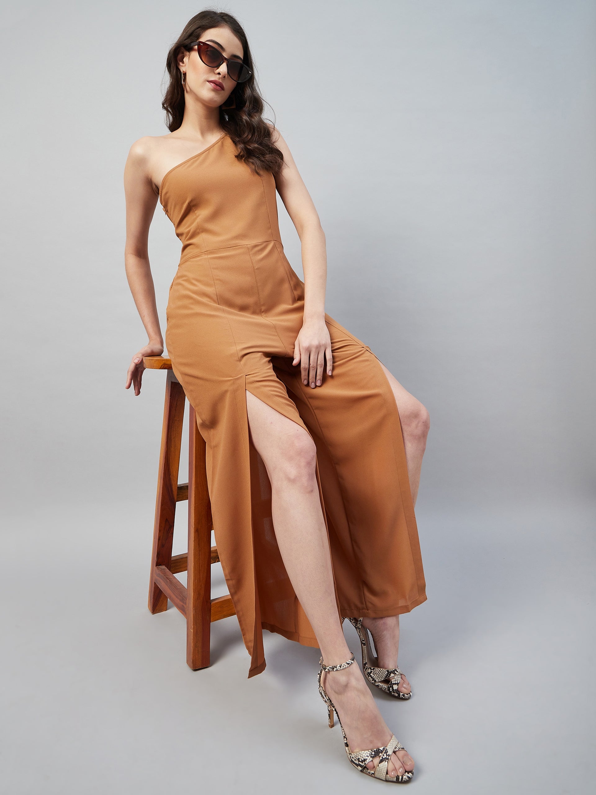 FRONT SLITTED ONE-SHOULDER JUMPSUIT- CARAMEL