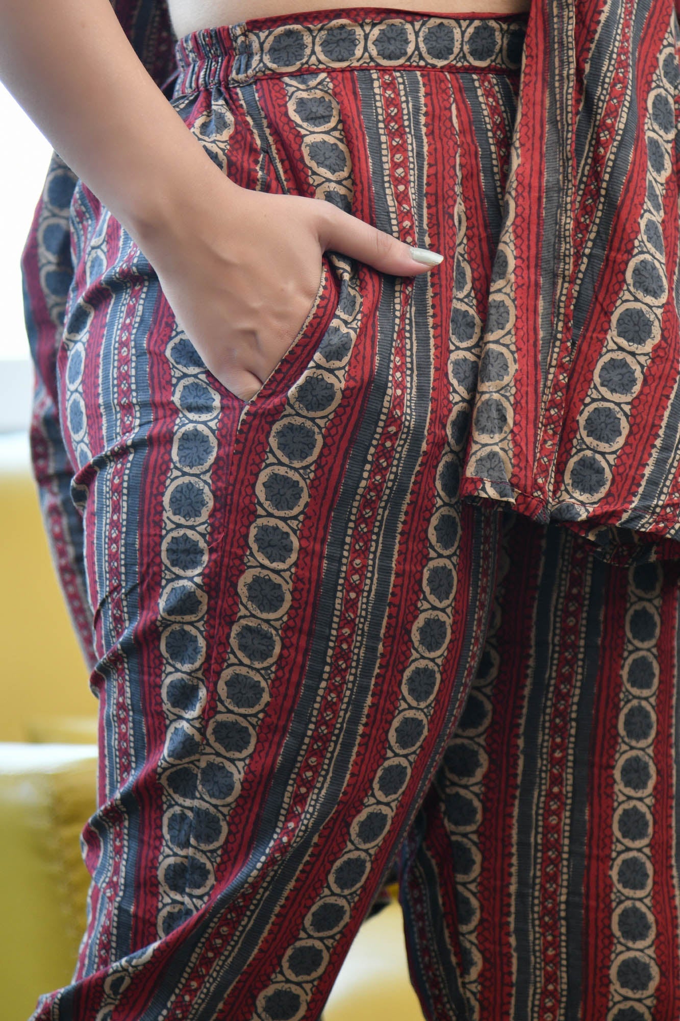 SHANAYA TOP-PANTS & BLAZER SET | Relove
