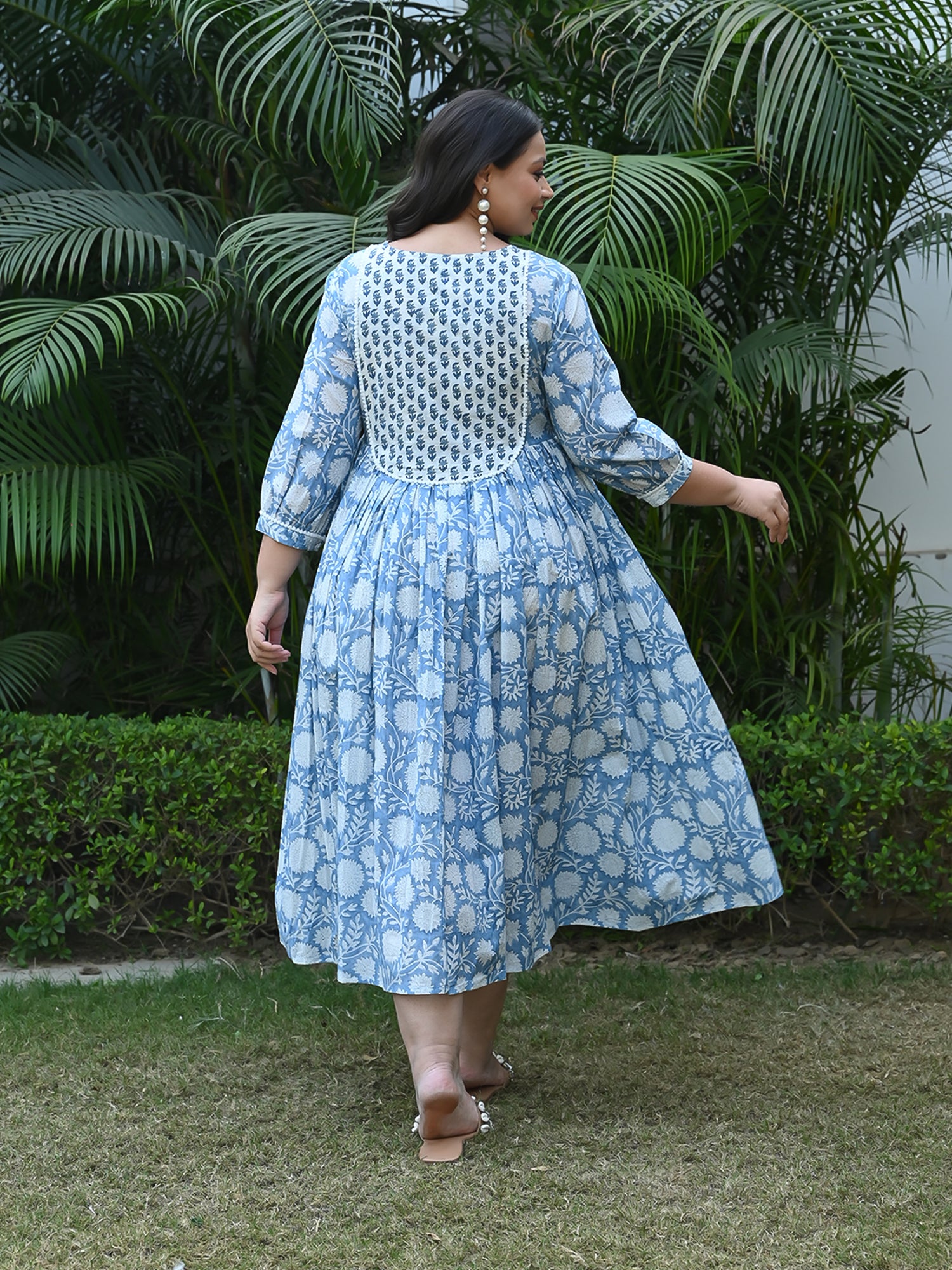 AAHELI NIVYA FLORAL BLOCK PRINTED DRESS