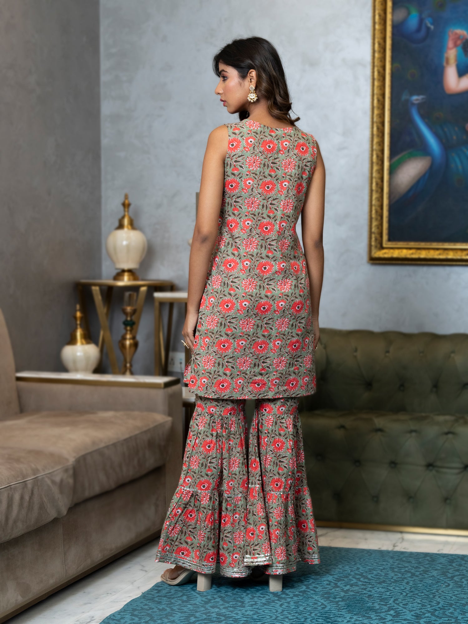 AANYA FLORAL PRINTED KURTI & SHARARA SET
