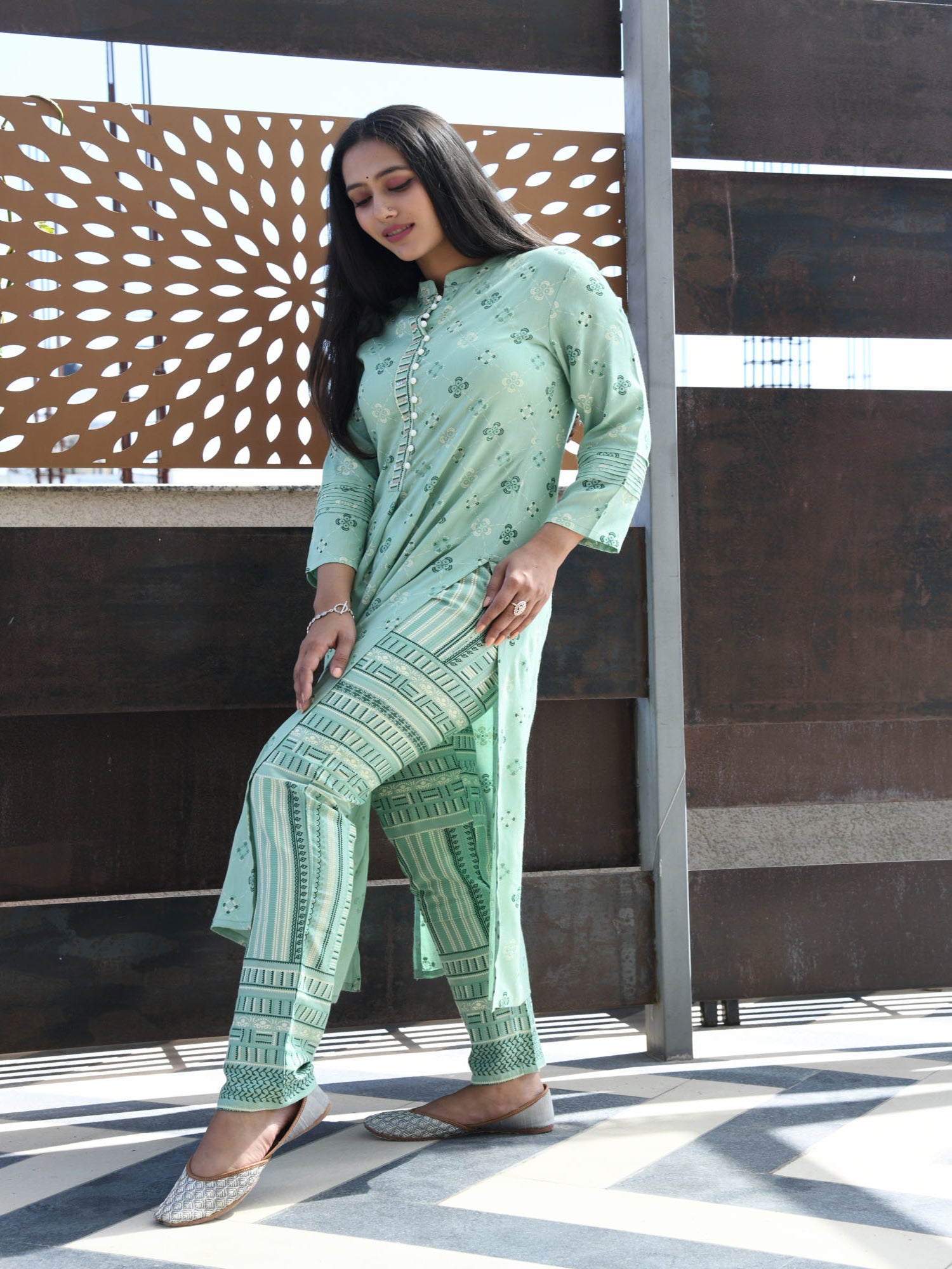 AAHELI GREEN PRINTED HANDWORK KURTA WITH PANT SET