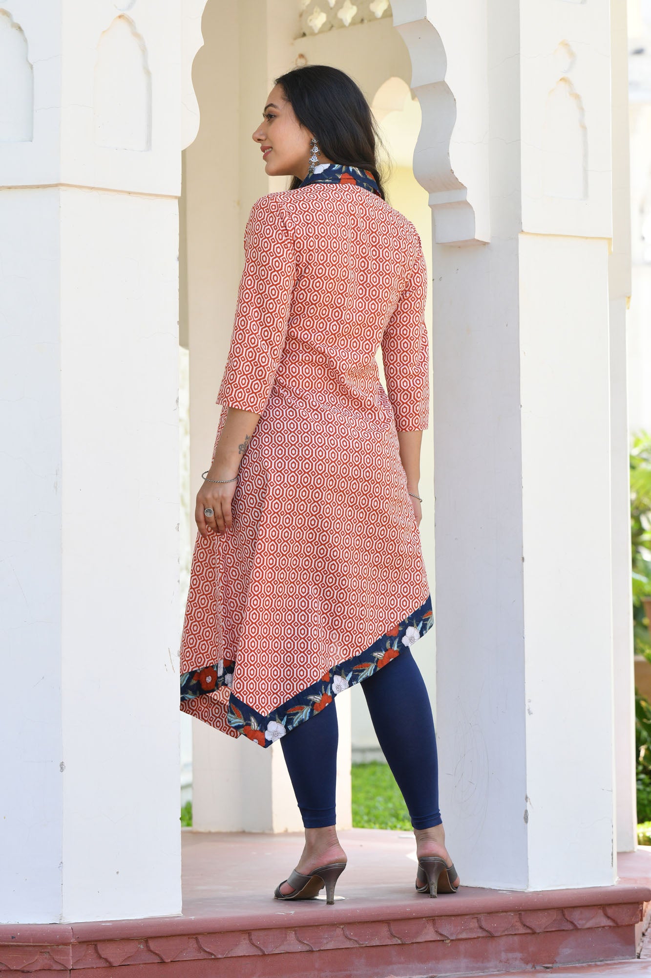 SABIHA PRINTED ASYMMETRICAL KURTA