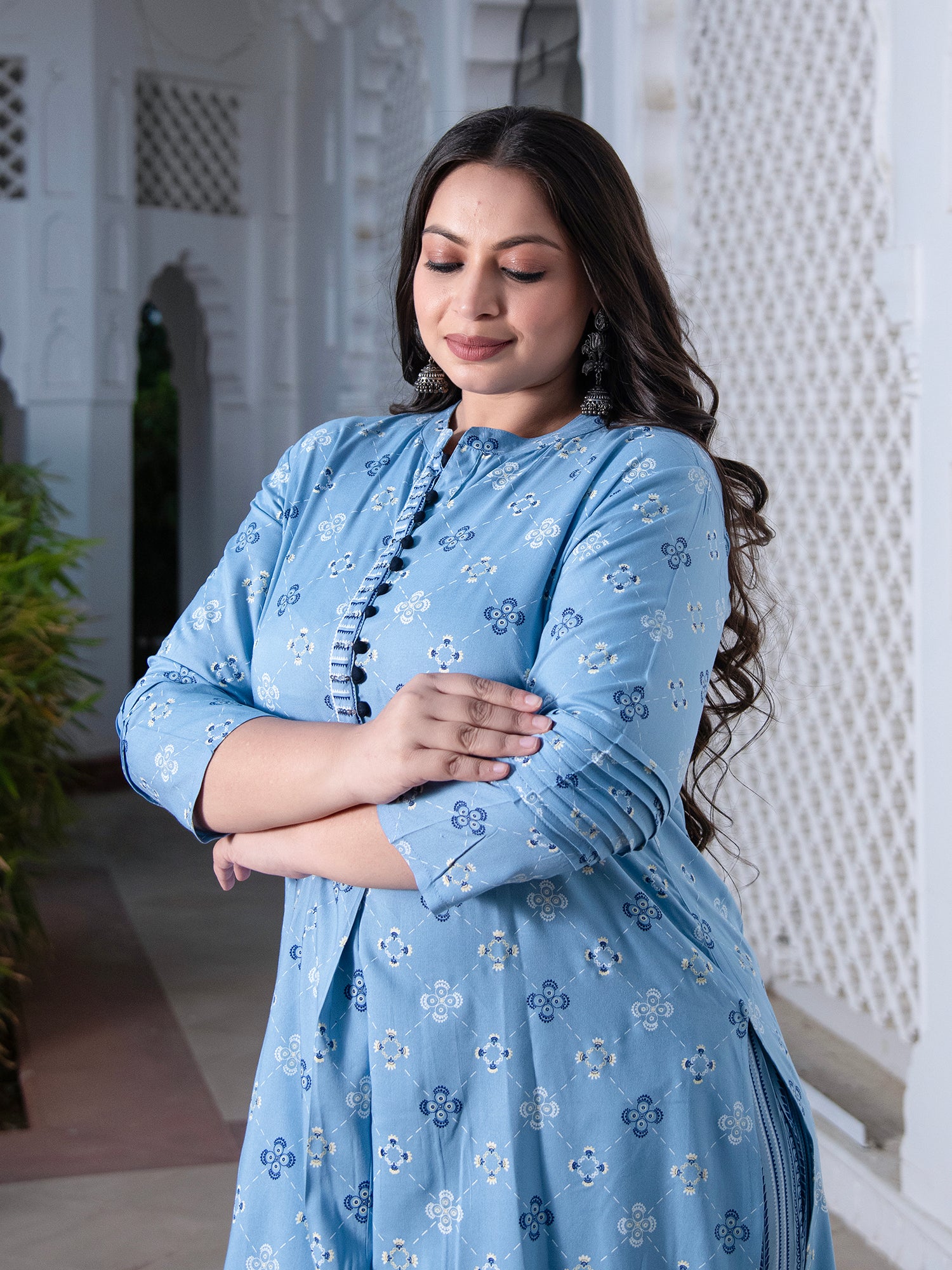 AAHELI GREY PRINTED HANDWORK KURTA WITH PANT SET