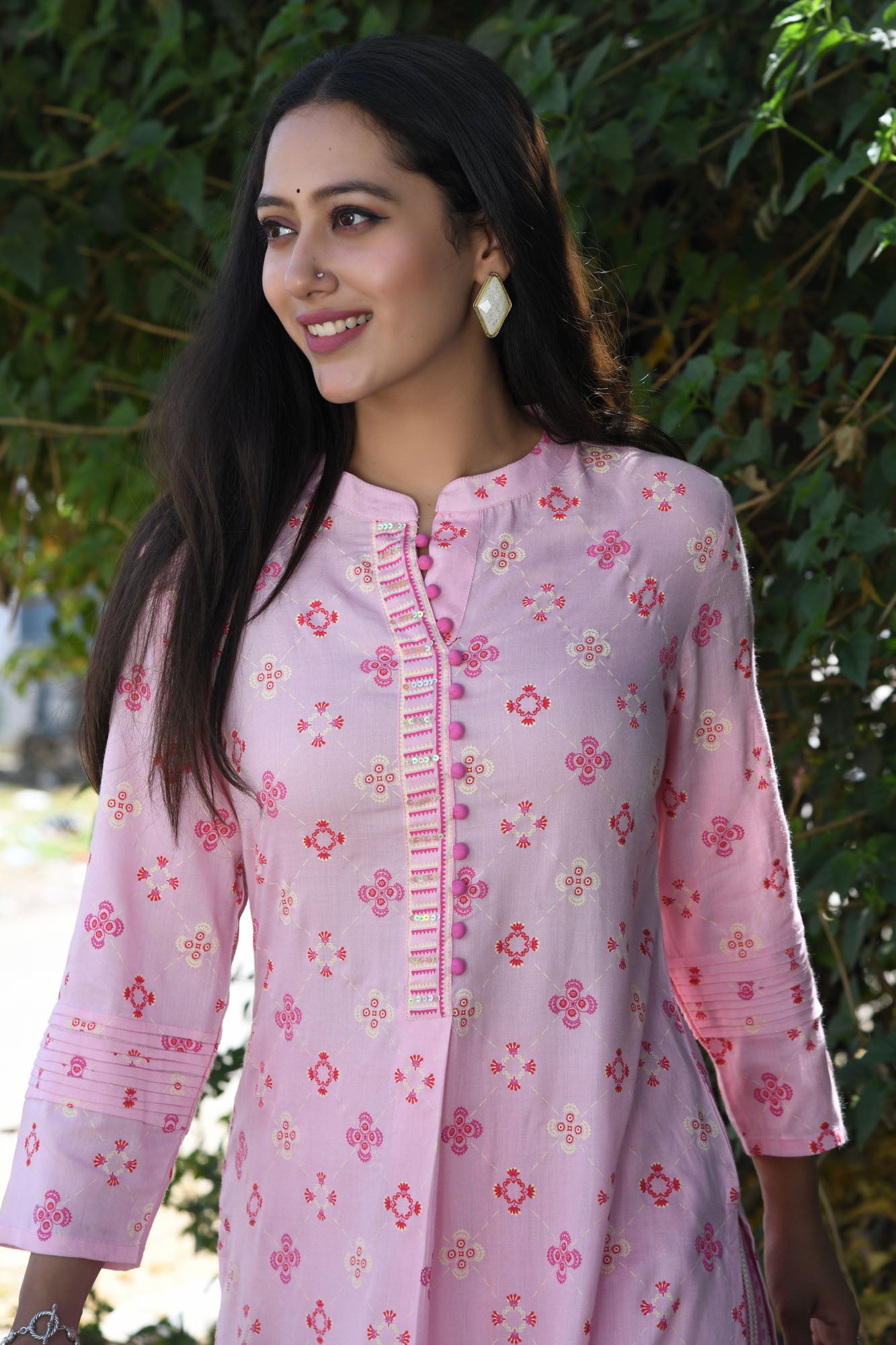 AAHELI PINK PRINTED HANDWORK KURTA WITH PANT SET