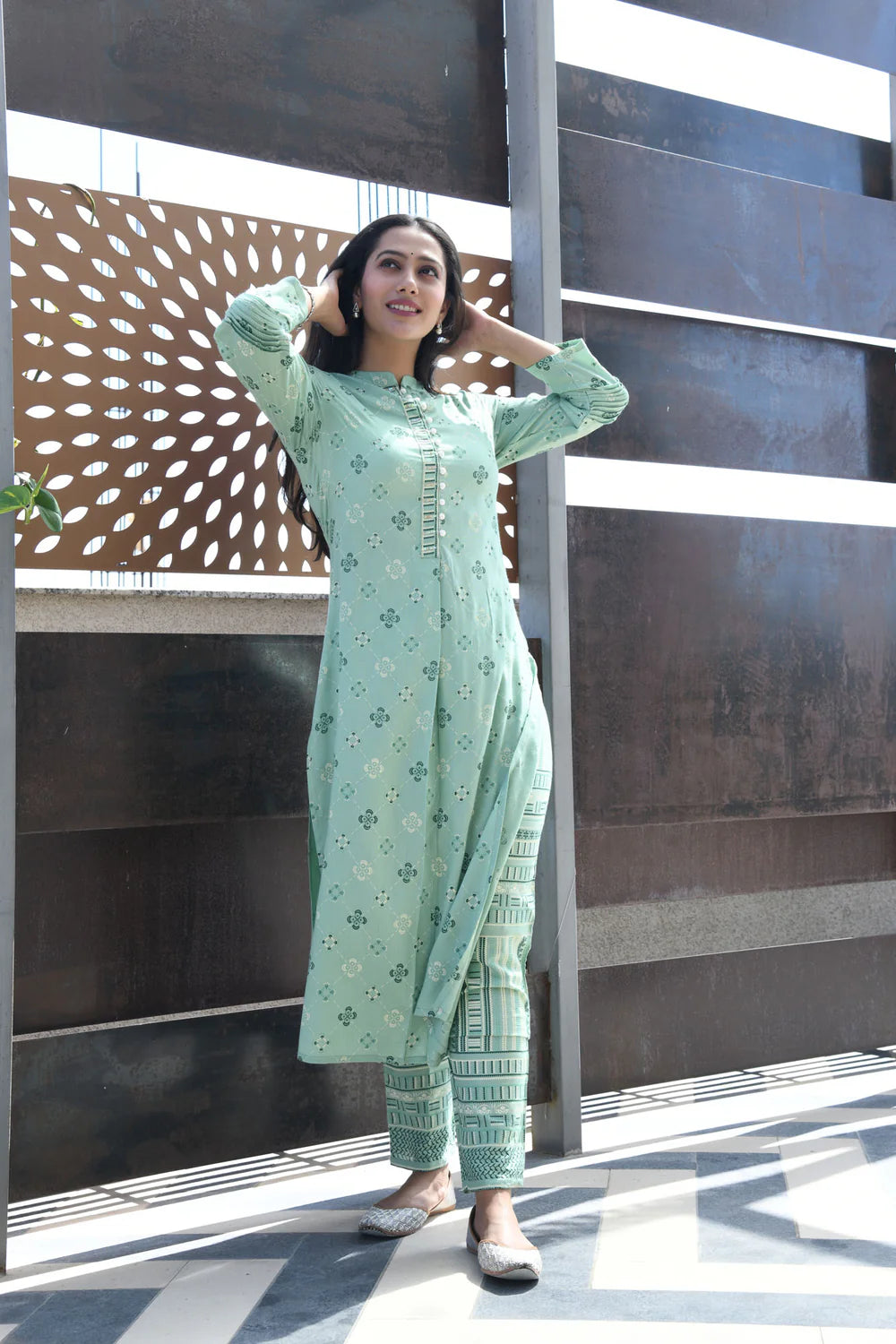 AAHELI GREEN PRINTED HANDWORK KURTA WITH PANT SET