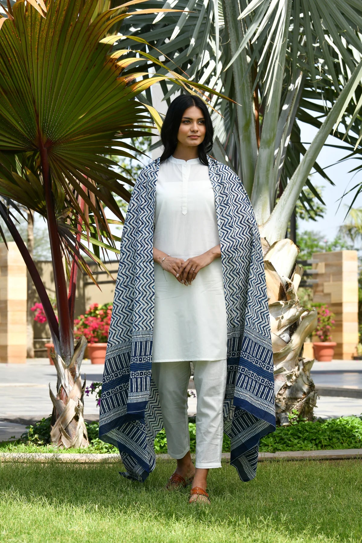 AAHELI HANIFA INDIGO BLOCK PRINTED DUPATTA