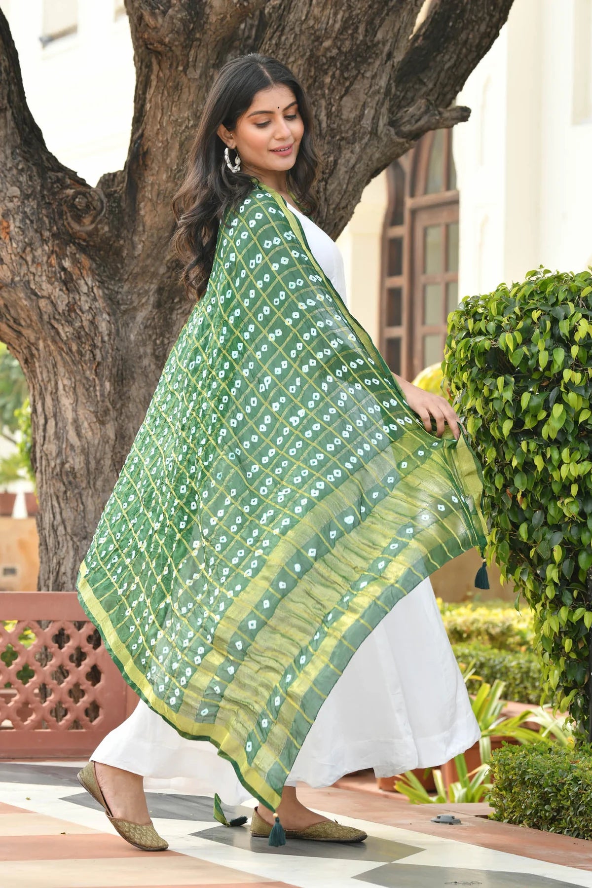 AAHELI FAIRWAY GREEN BANDHANI DUPATTA