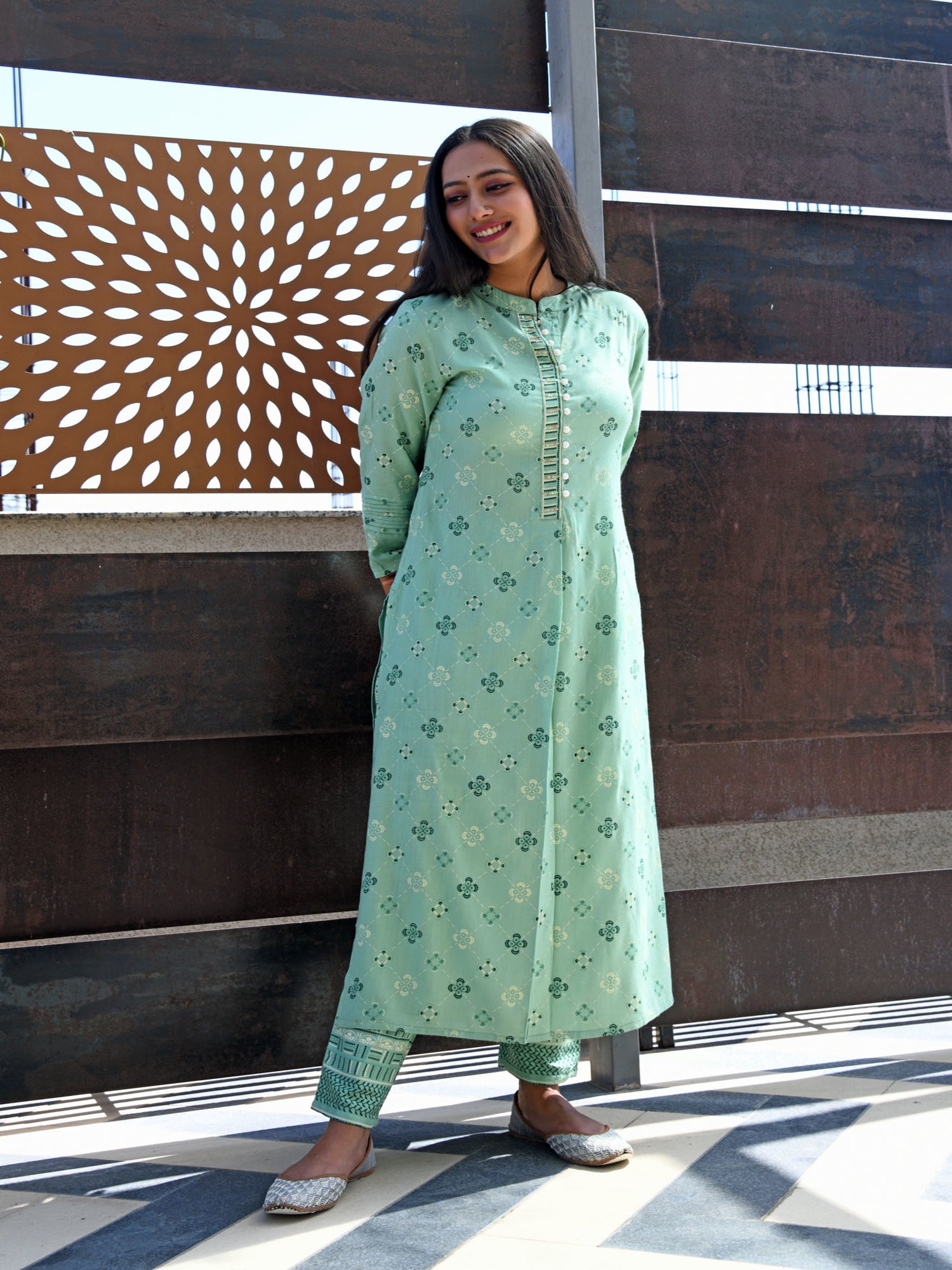 AAHELI GREEN PRINTED HANDWORK KURTA WITH PANT SET