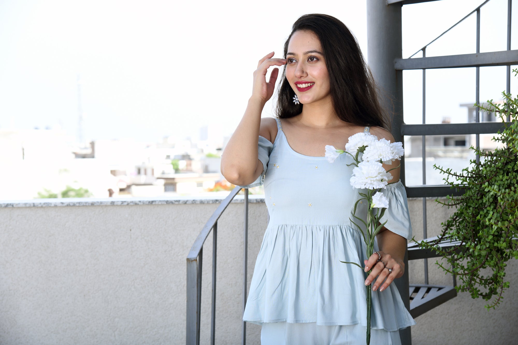 GREY DAISY EMBROIDERED CO-ORD SET