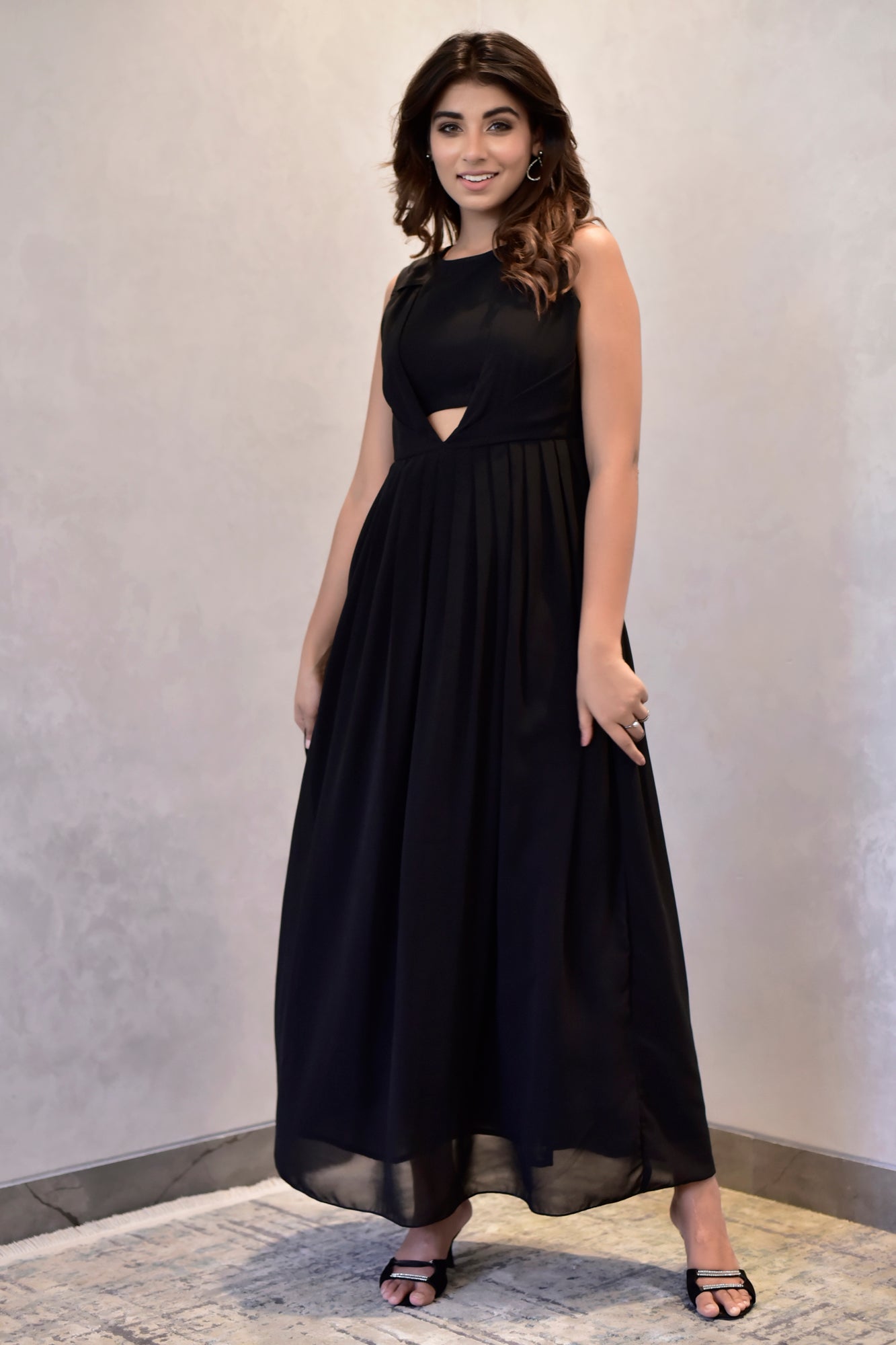 RIVA BLACK PLEATED DRESS
