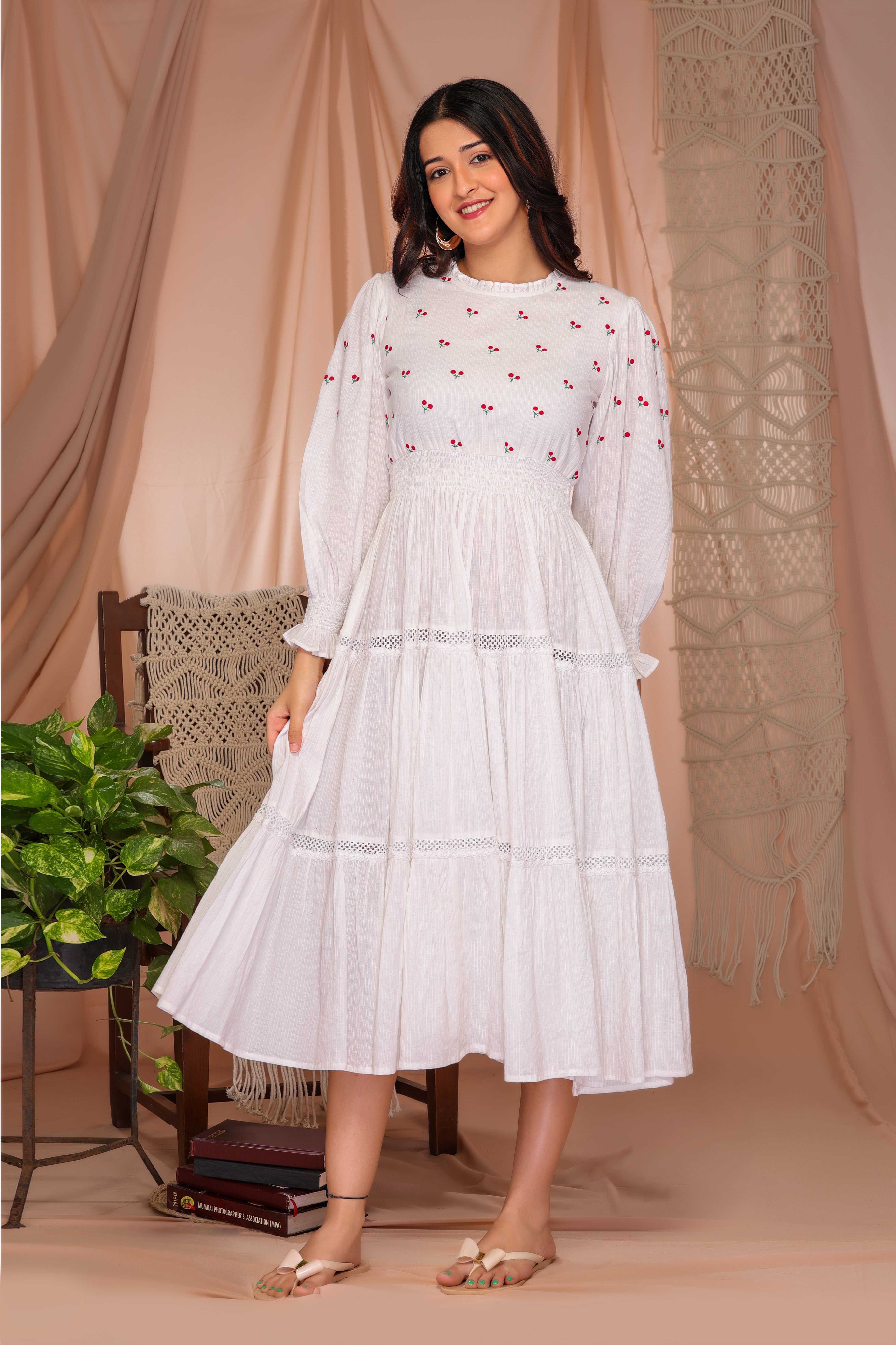 RADIANT MEADOWS OFF-WHITE COTTON KANTHA TIERED DRESS